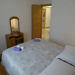 Apartment-roncevic-2-mit-meeresblick * 洛瓦尼斯卡