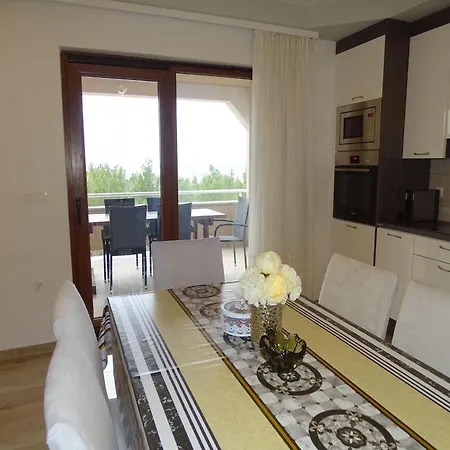 Apartment-roncevic-2-mit-meeresblick Daire