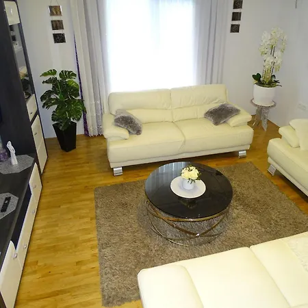 Apartment-roncevic-2-mit-meeresblick * Rovanjska