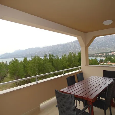 Apartment-roncevic-2-mit-meeresblick 公寓
