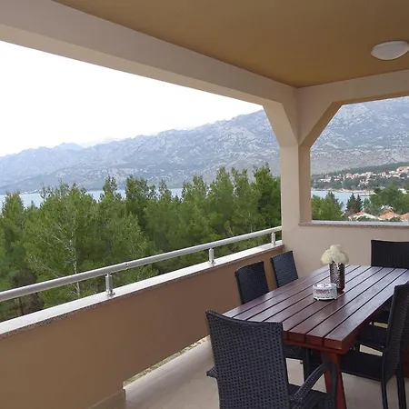 公寓 Apartment-roncevic-2-mit-meeresblick 洛瓦尼斯卡