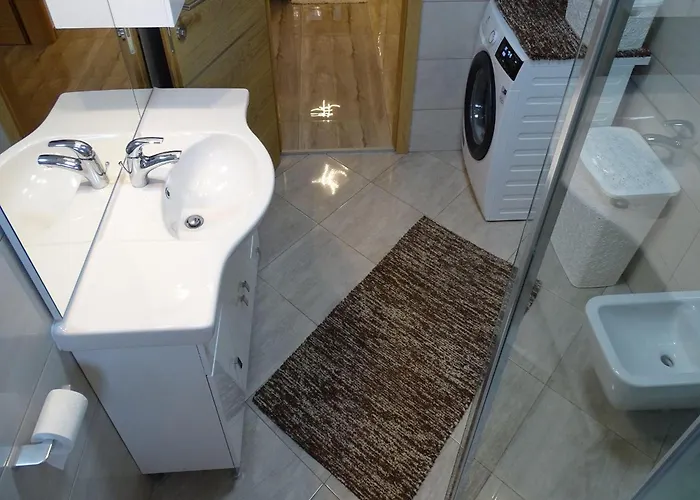 Апартаменты Apartment-roncevic-2-mit-meeresblick Рованьска