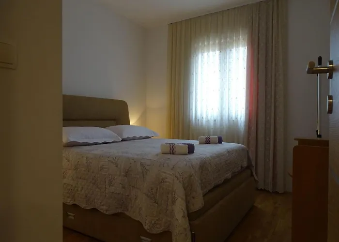 Apartment-roncevic-2-mit-meeresblick Апартаменты