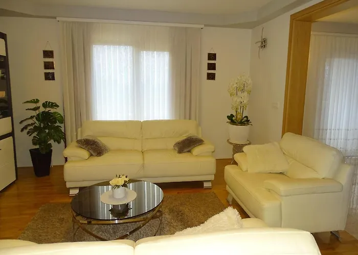 Apartment-roncevic-2-mit-meeresblick Рованьска