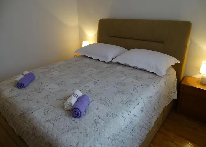 Apartment-roncevic-2-mit-meeresblick *