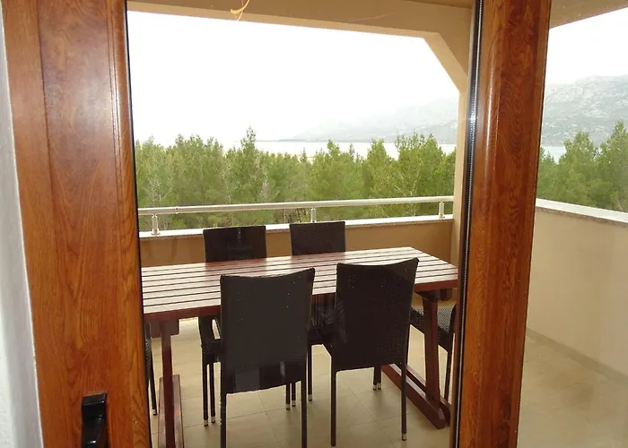 Апартаменты Apartment-roncevic-2-mit-meeresblick