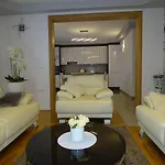 Apartament Apartment-roncevic-2-mit-meeresblick *